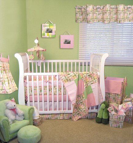 Nantucket Pink 4-Piece Crib Set